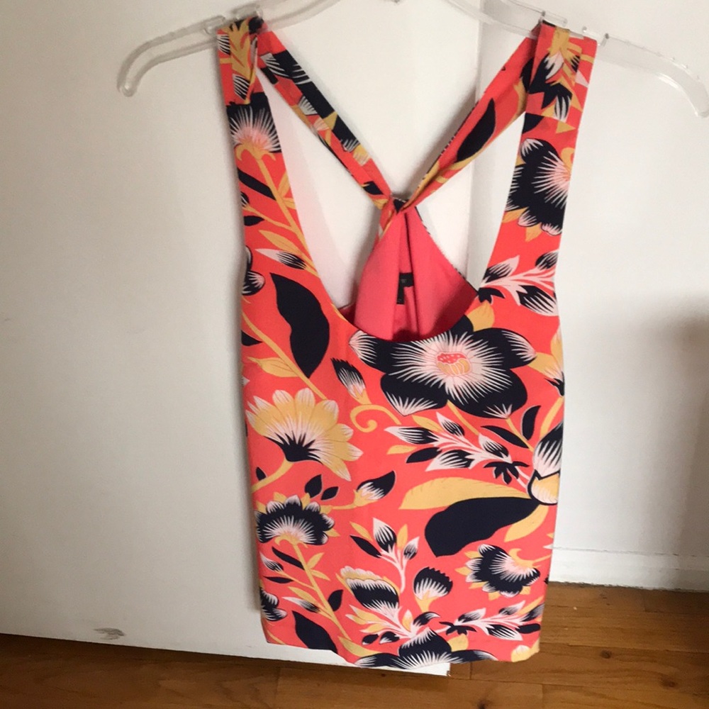 J crew flowy tank with twisted back